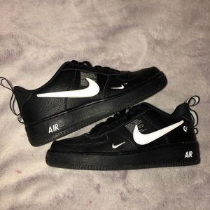 Air Force 1 LV8 Utility Black White